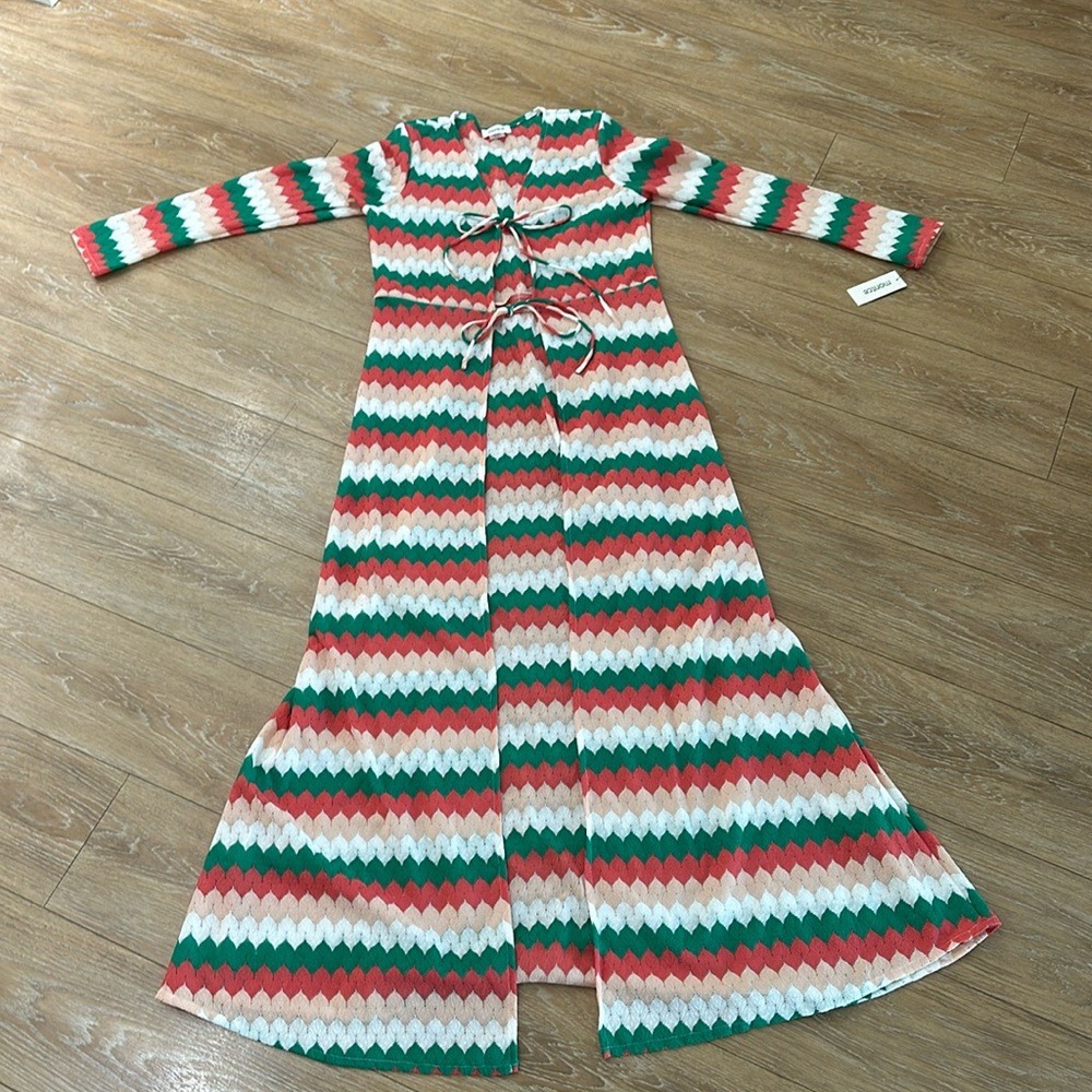 Striped, long sleeve, knitted, floor length top. Montce size XL.